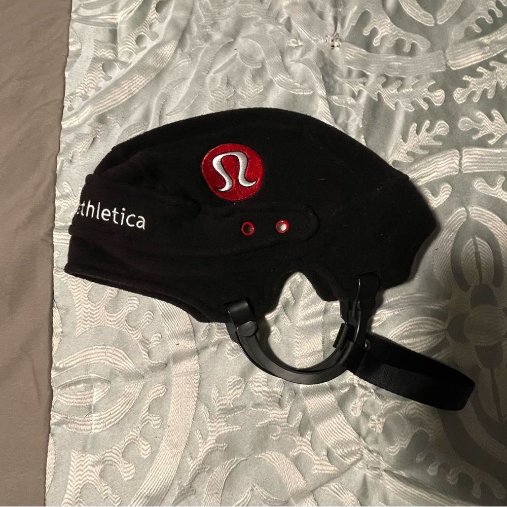 Lululemon beanie